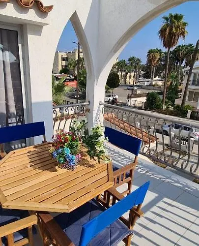 Lovely 1betroom Near The * ピラ